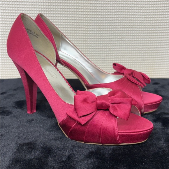 Shoes - Michelangelo pumps